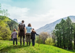 Als Familie gemeinsam unterwegs sein. Mit oder ohne temporäre Familienberatung.