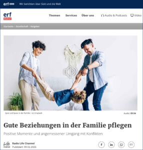 Familientherapie? Tipps für die Familie in den Podcasts, Radio- und TV-Beiträgen von ERF-Medien.ch.