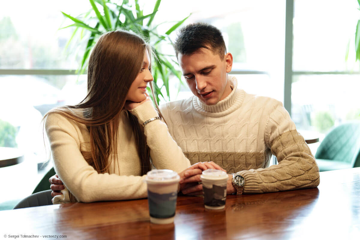 Ehrliche und authentische Kommunikation in der Partnerschaft ist enorm wichtig. Es geht nicht ums Recht haben, sondern ums Gehörtwerden.